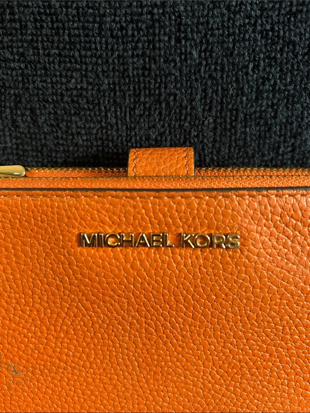 Michael Kors Adele Smartphone Orange Pebbled Leather Wristlet Clutch Gold Logo